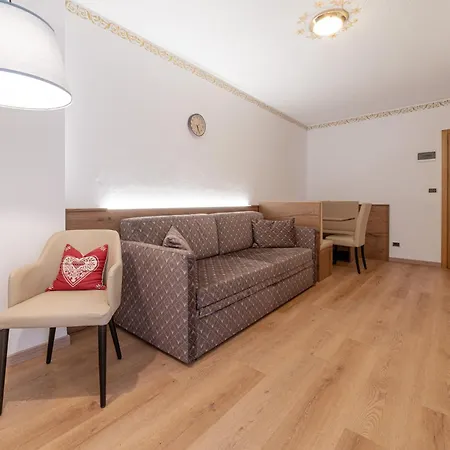 With Sauna At Pineta Pastry Apartman Sottoguda